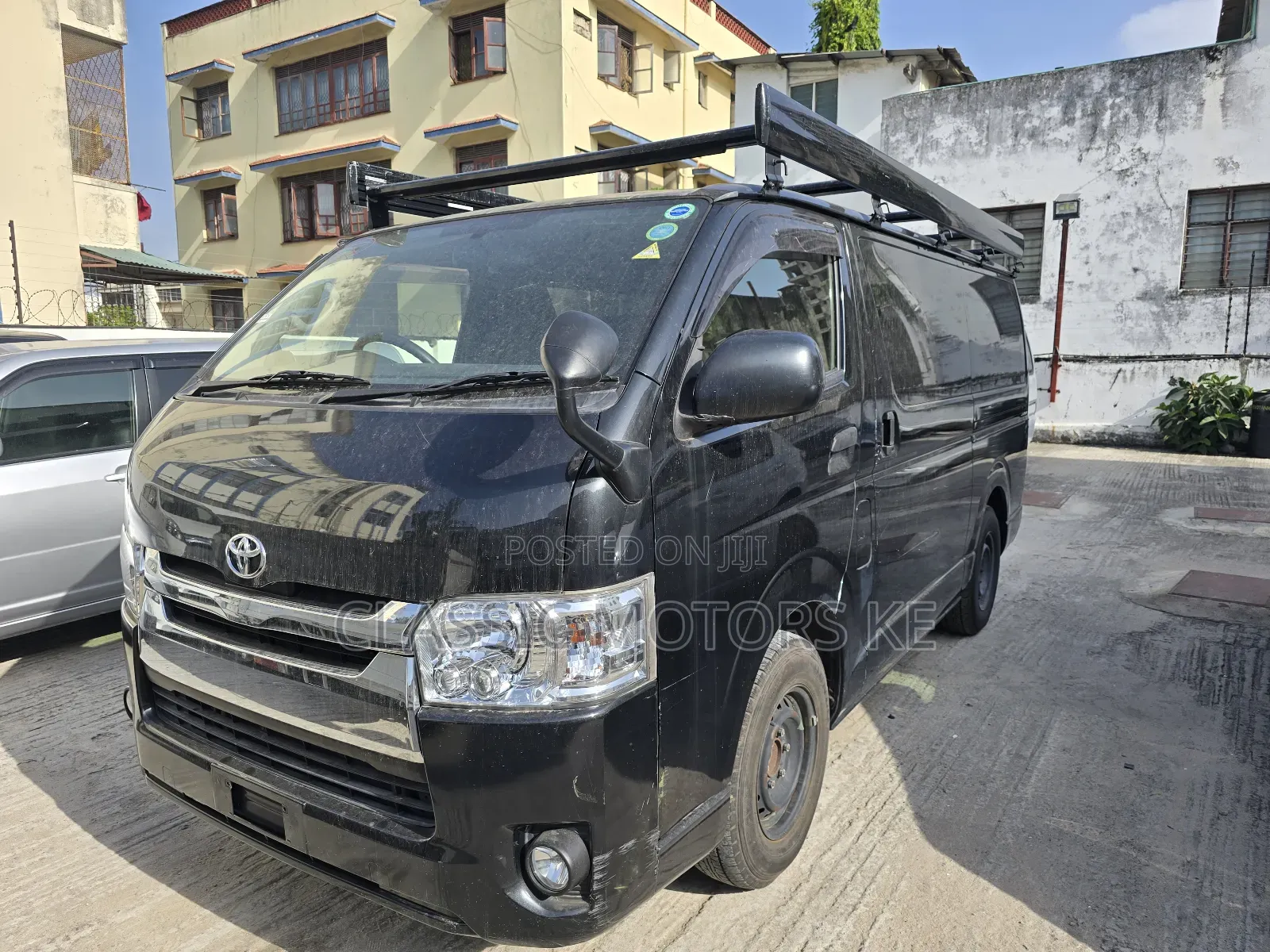 Toyota HiAce 2018 Black