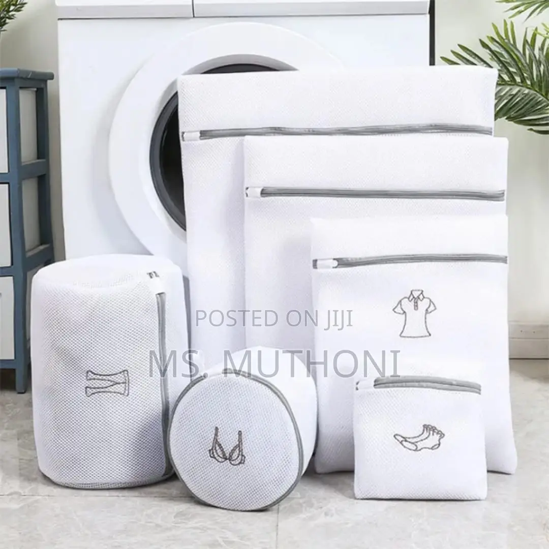  Honeycomb Meshed Laundry Bag.