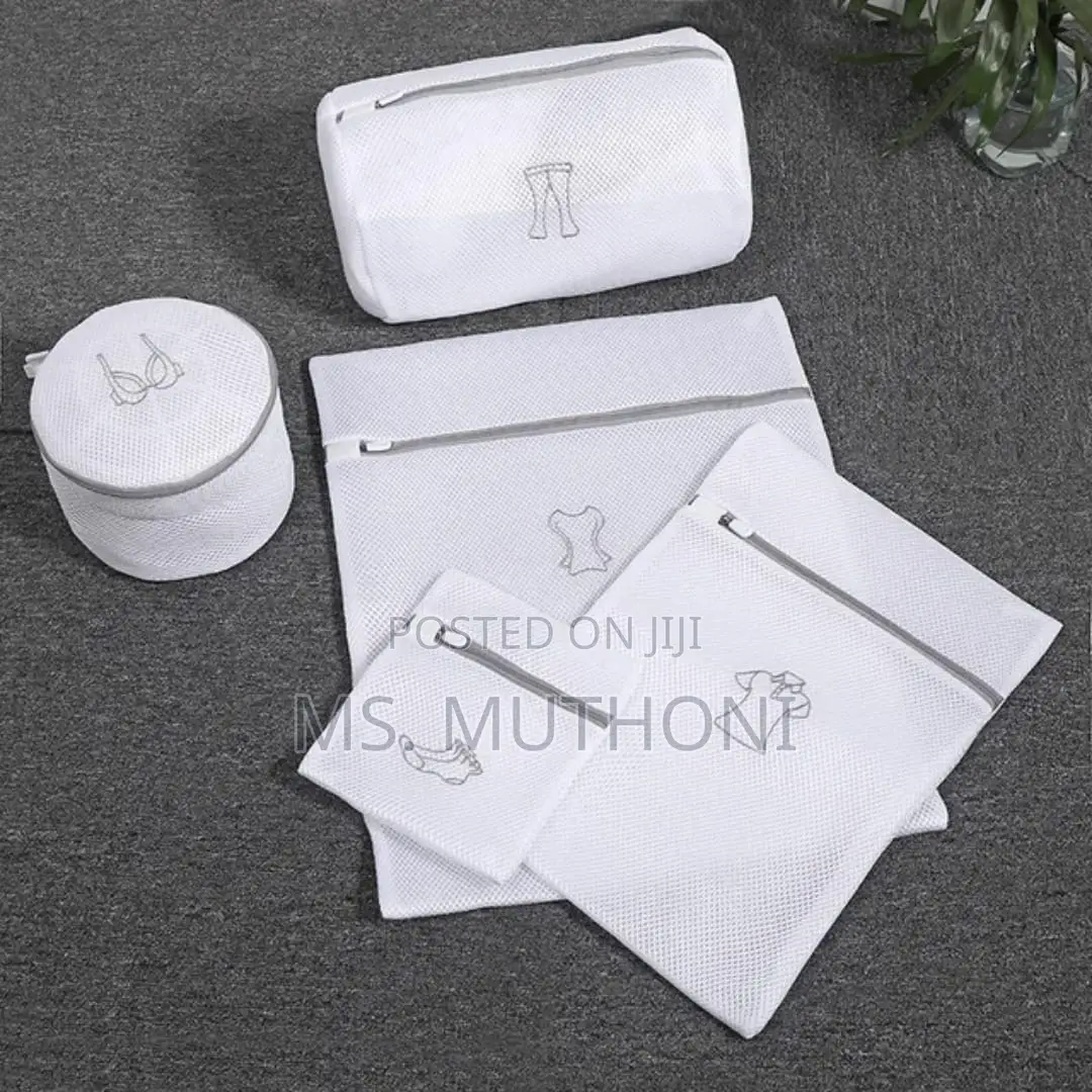  Honeycomb Meshed Laundry Bag.