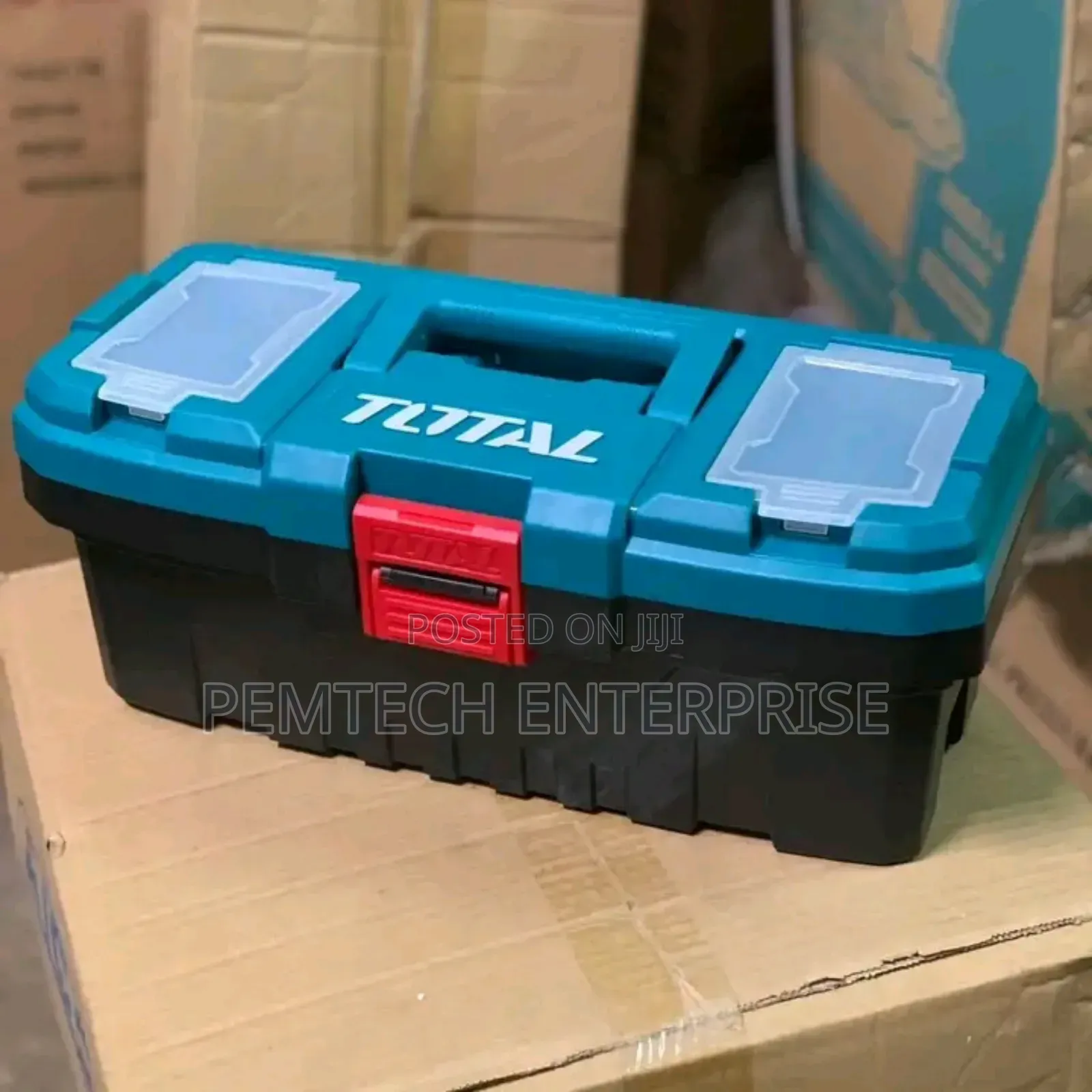 Total 17′′ Plastic Tool Box