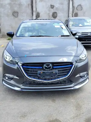 Mazda Axela 2018 Silver