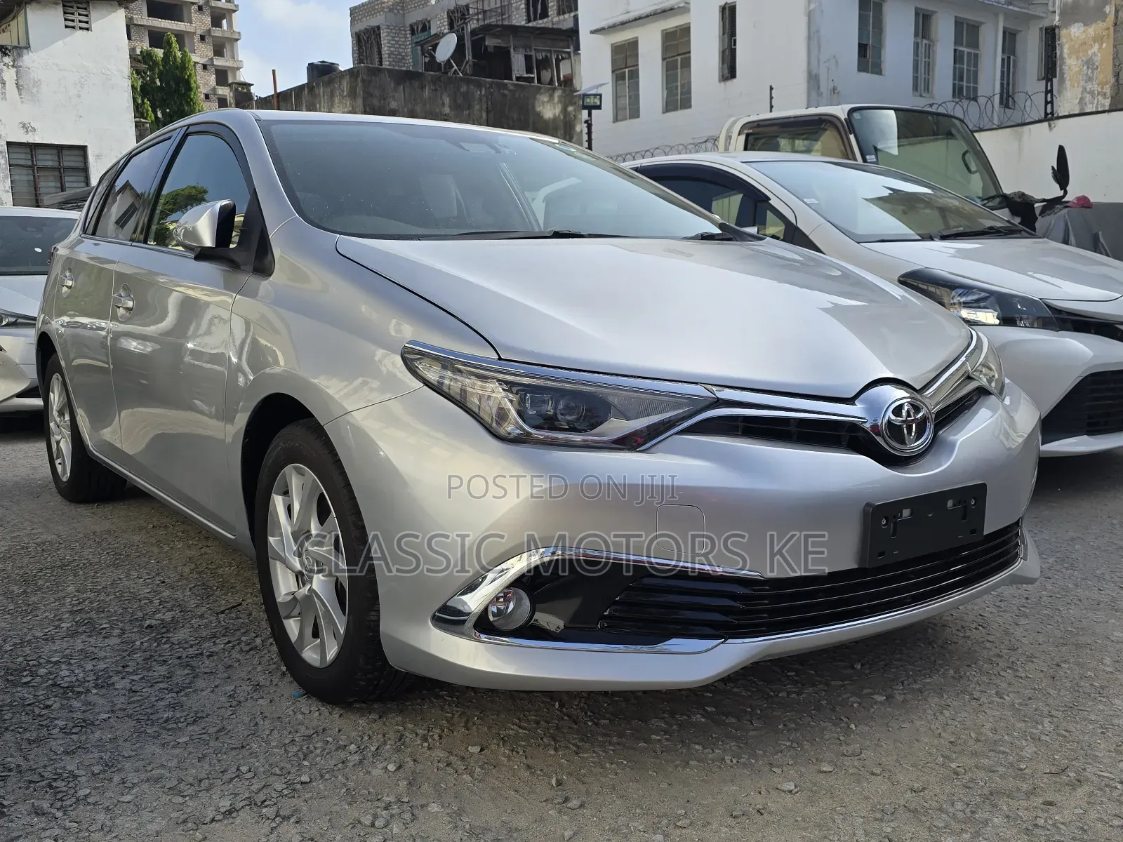 Toyota Auris 2018 Silver