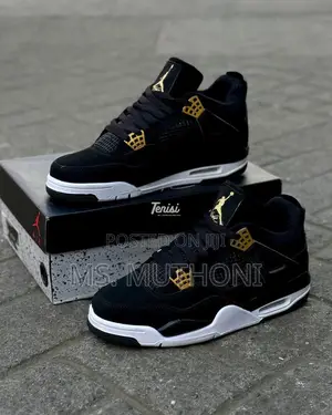 *Jordan 4 Royalty* _Sizes:36,37,38,39,40_