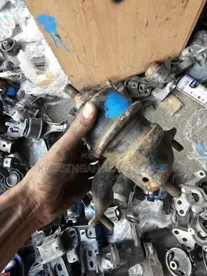 Engine Mounting  Harrier 240