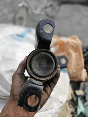 Mazda Demio Engine Mounting.