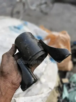 Mazda Demio Engine Mounting.