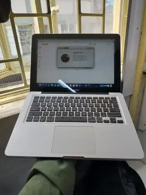 Laptop Apple MacBook 2012 8GB Intel Core I7 SSD 256GB