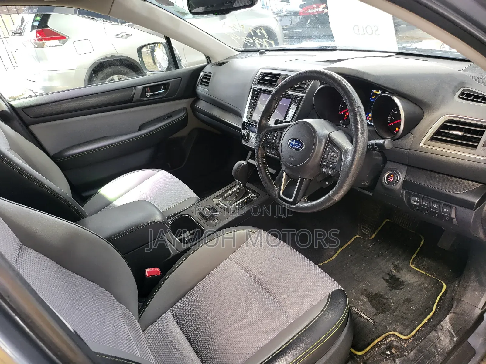 Subaru Outback 2017 Silver