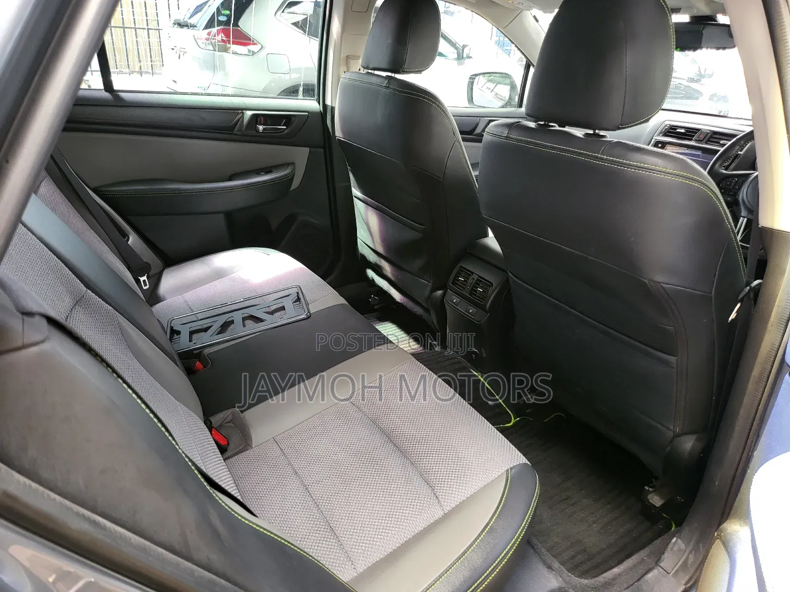 Subaru Outback 2017 Silver