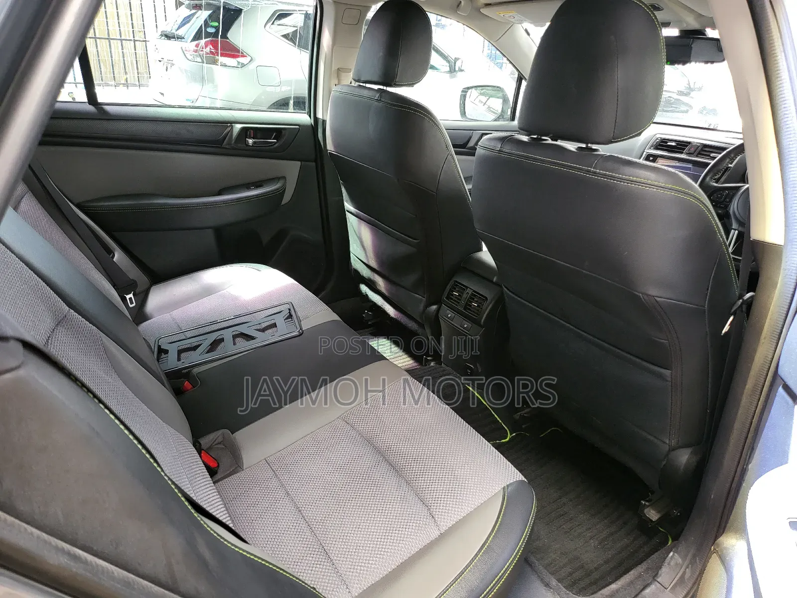 Subaru Outback 2017 Silver