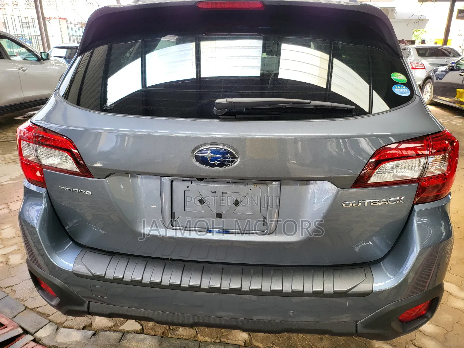 Subaru Outback 2017 Silver