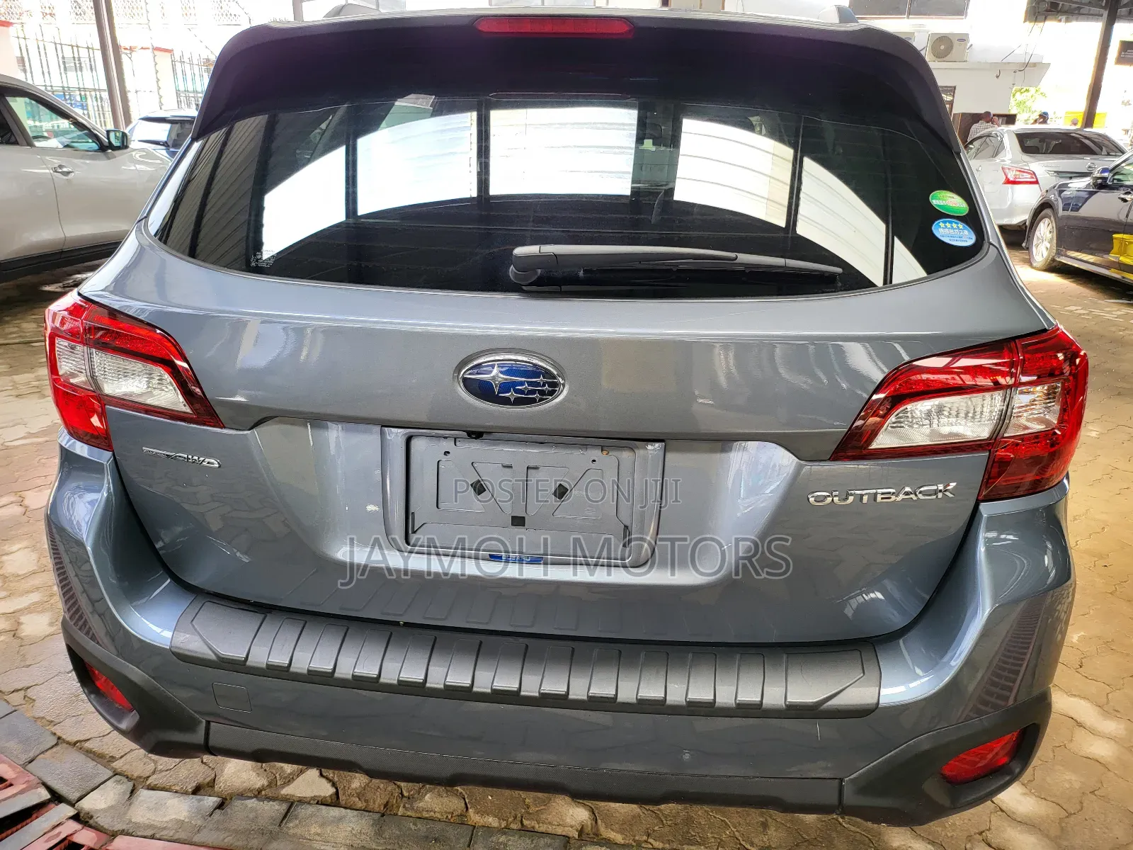 Subaru Outback 2017 Silver