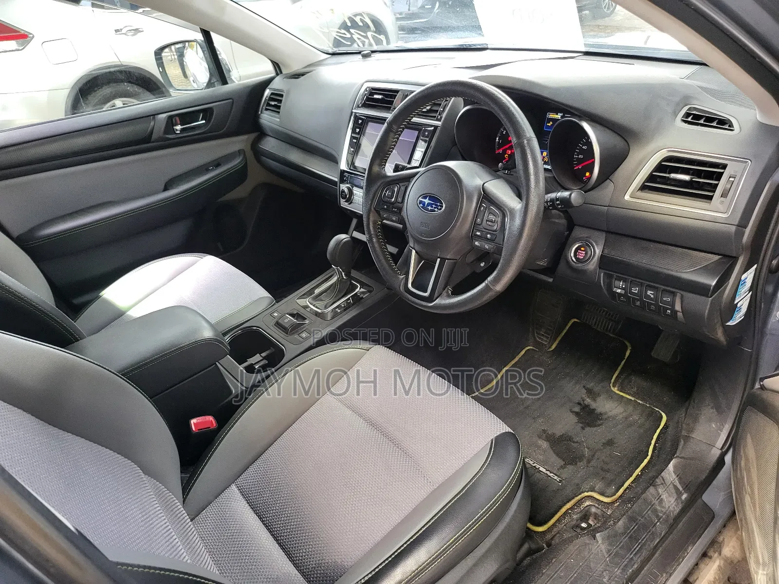 Subaru Outback 2017 Silver