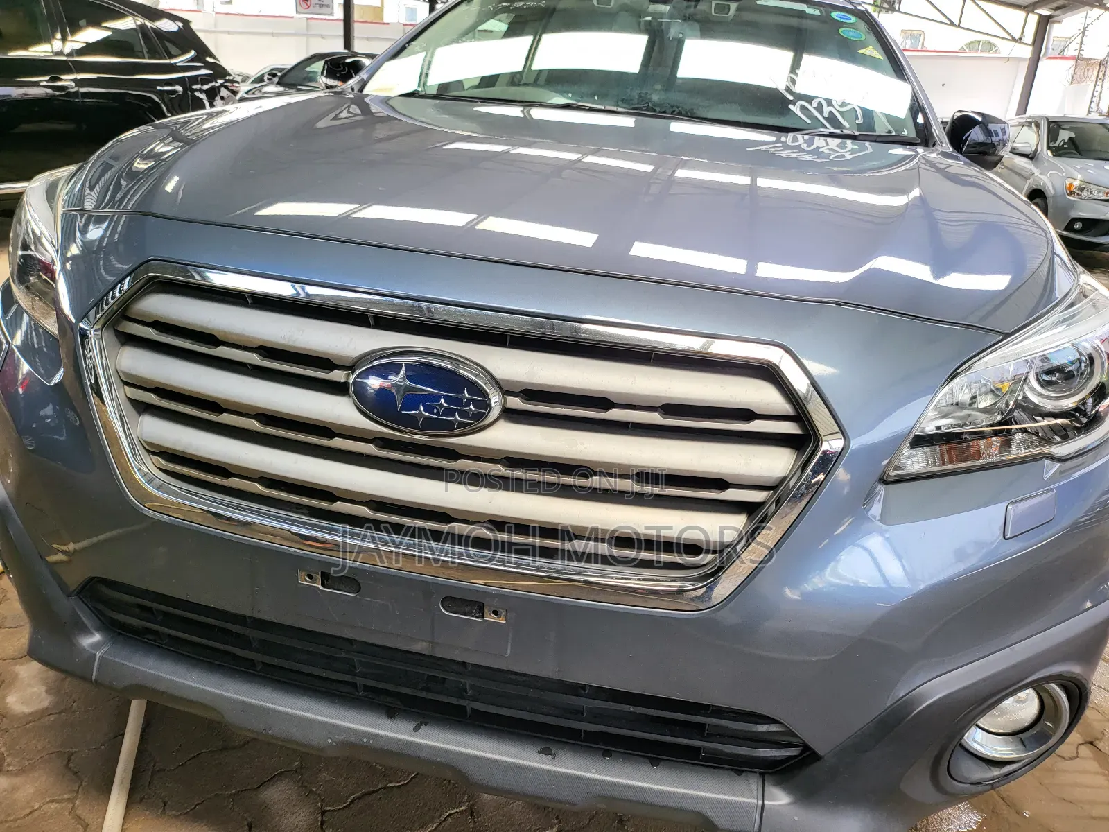 Subaru Outback 2017 Silver