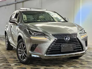 Lexus NX 300h AWD 2018 Gold