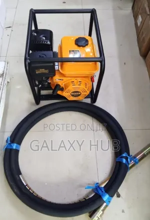 Dera Gasoline Vibrator + Poker 7.5hp Gasoline