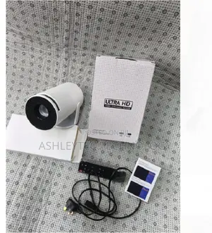 NEW Ultra HD Portable Projector With Remote