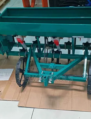 Large Scale Farm Seed Planter