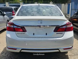 Honda Accord Sport 2.0T 2018 White