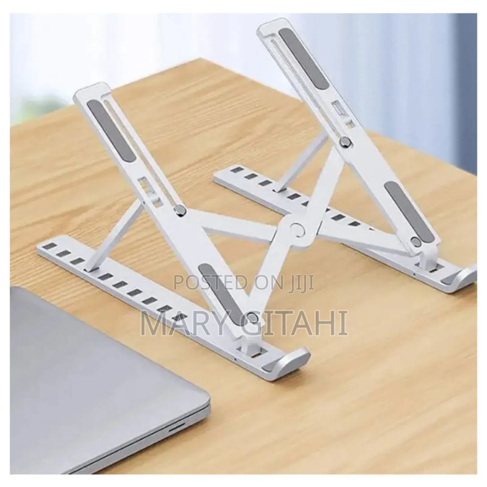 Laptop/Tablet Stand*New