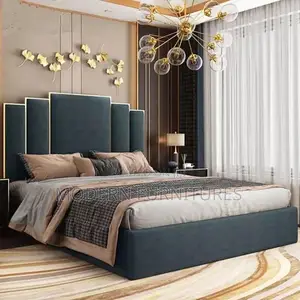 Modern Classic 5by6 Bed