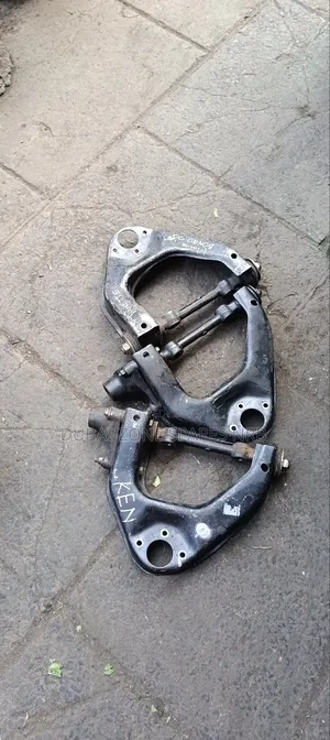 Upper Control Arms Vannette, Mazda Bondo.
