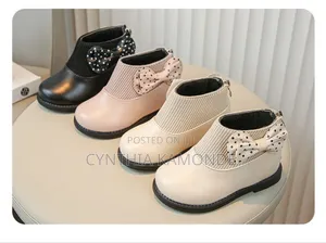 Girl's Boots