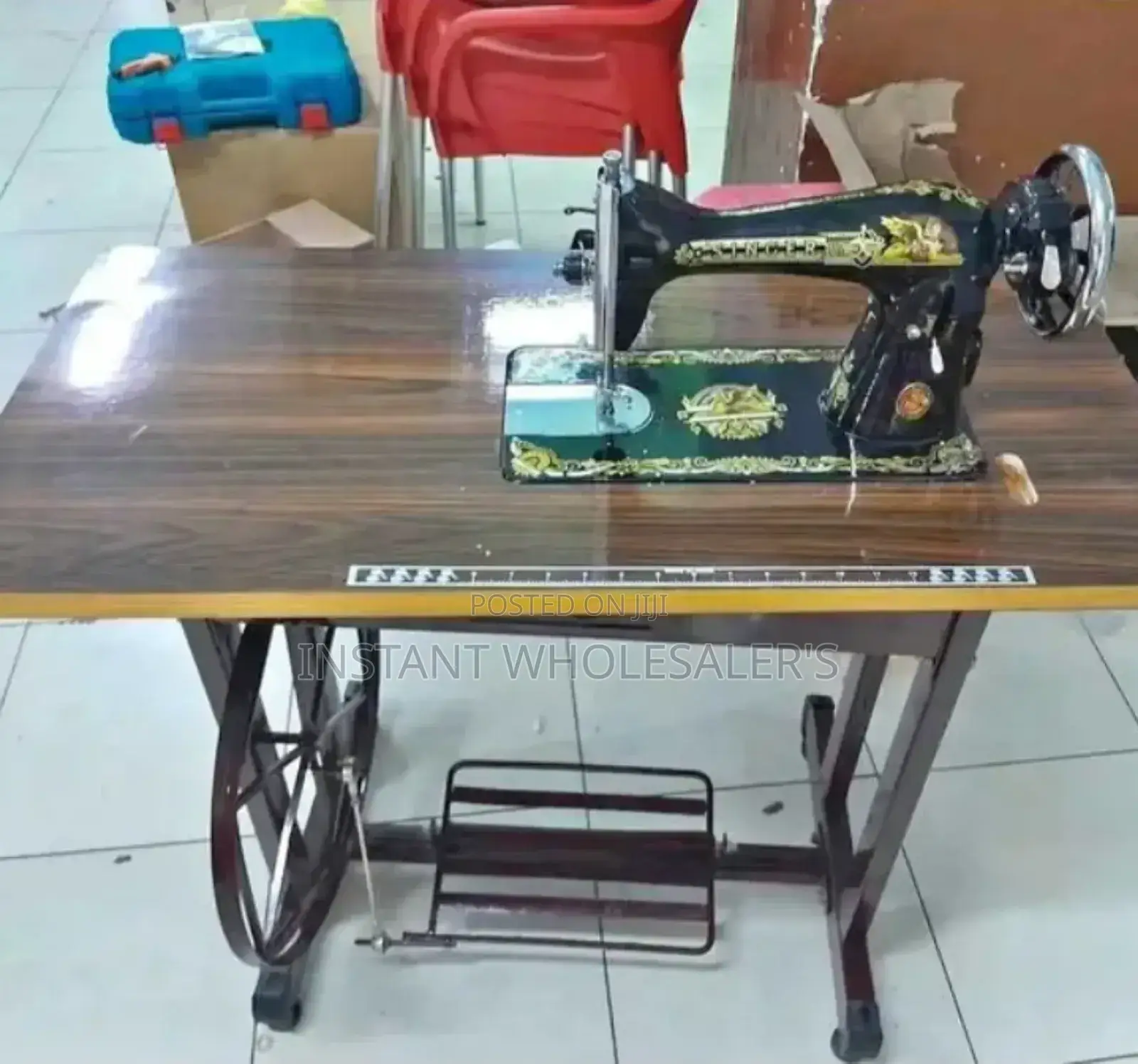 Complete Butterfly Sewing Machine Table