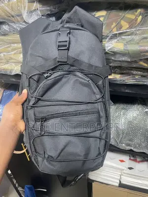 Black Camel Bag With 3L Water Bladder