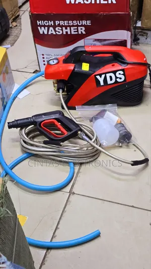 Electric High Pressure Washer With a Gauge