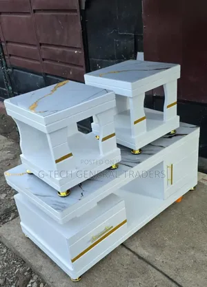 Modern Heavy Duty Newly Designed Table With 2 Stools