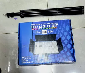Rechargable LED RGB Panel Camera Light 800 KIT With Stand