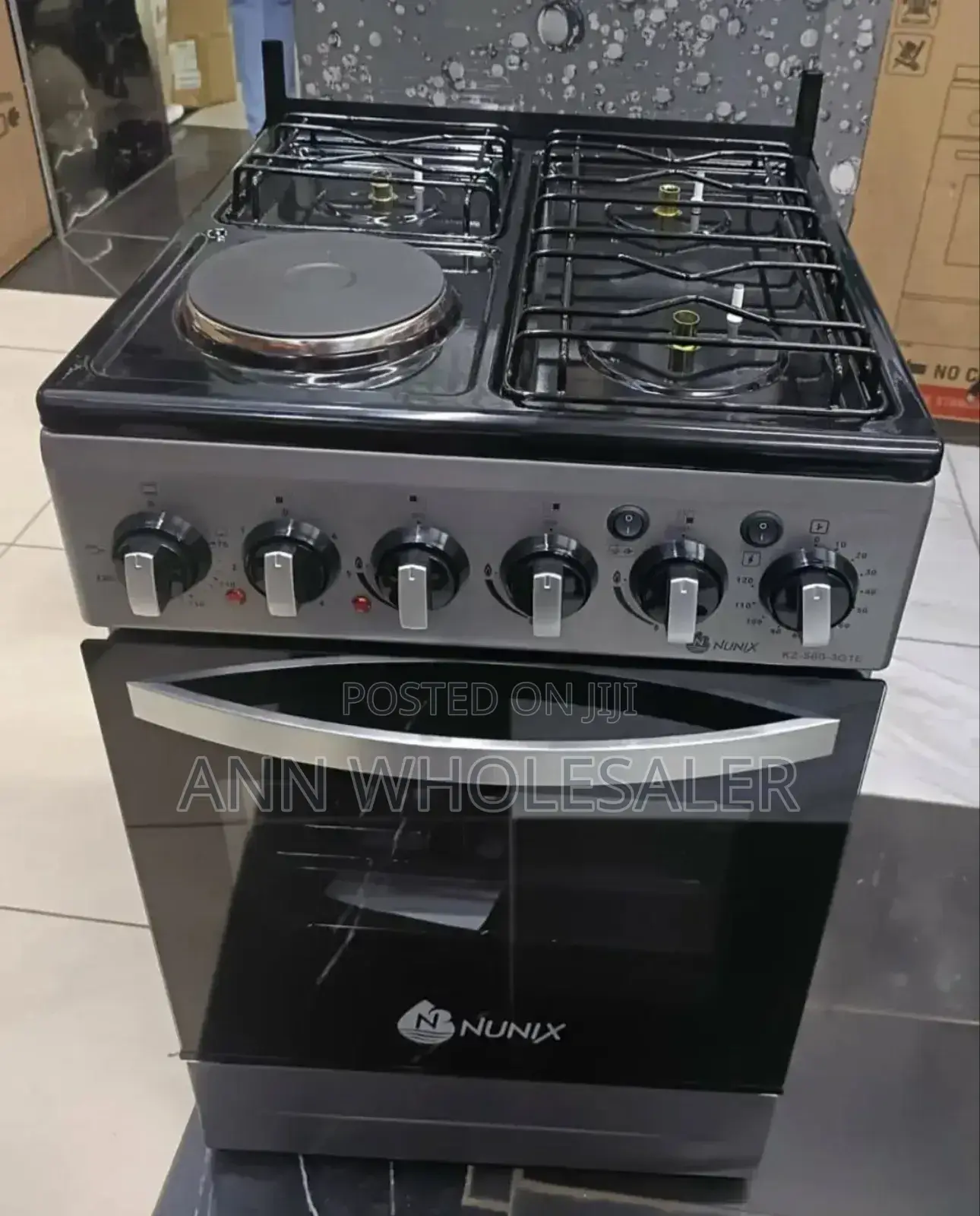 Nunix 3gas + 1 Plate Standing Cooker.