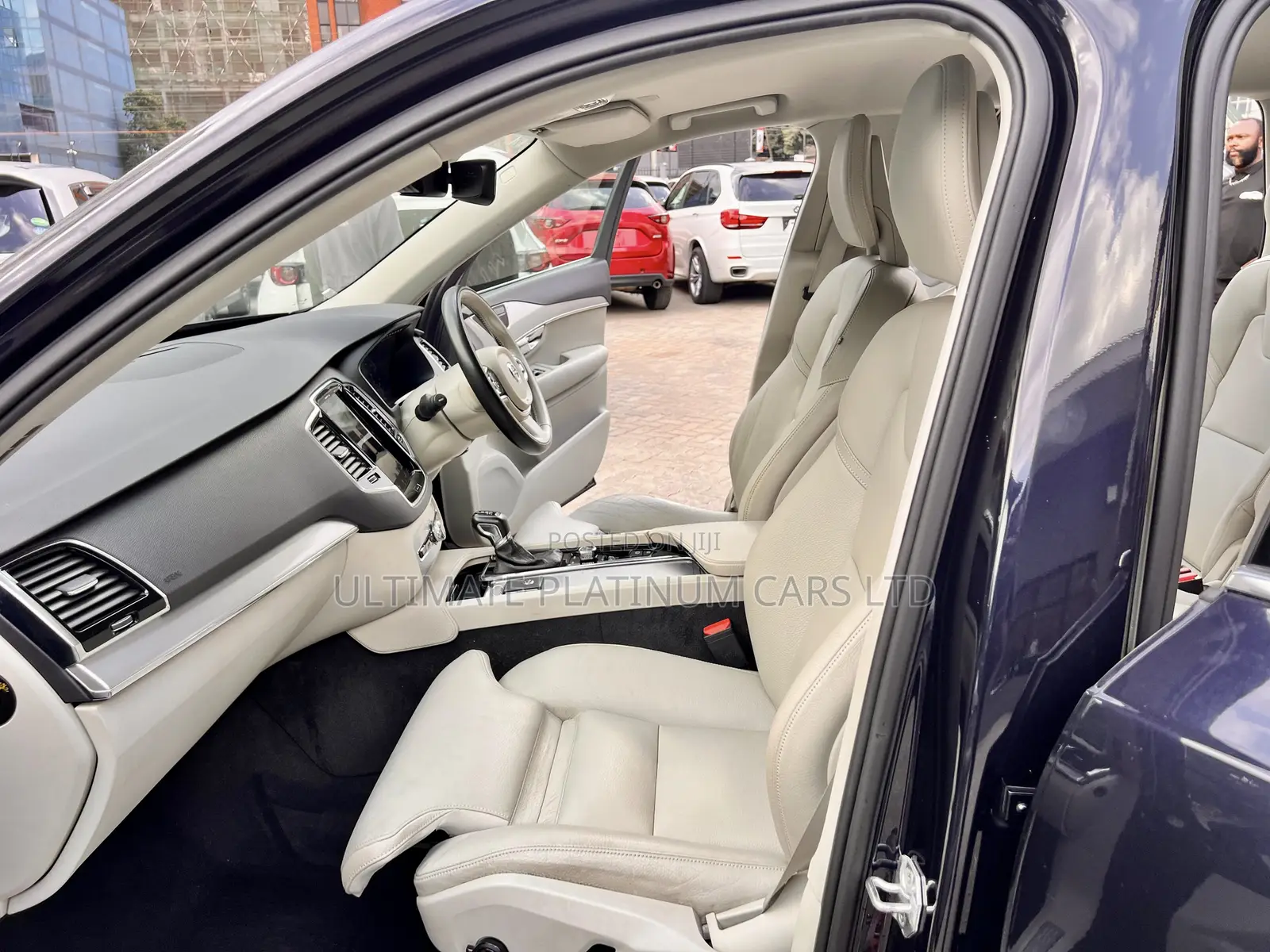 Volvo XC90 2019 Blue
