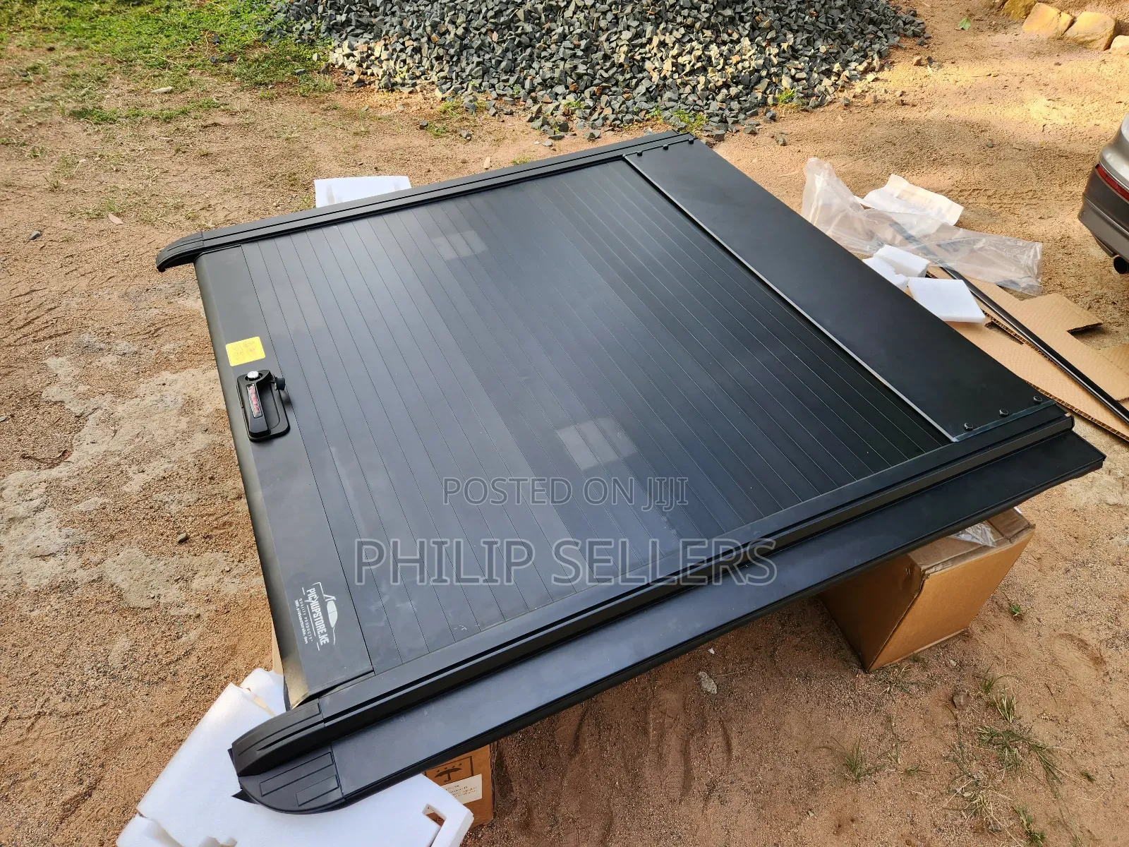 Type C Manual Roller Shutter Double Cab Cover Available