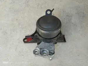 Engine Mounting  Ractis