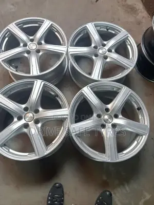 17 Inch Lexus Original Rims Set Silver