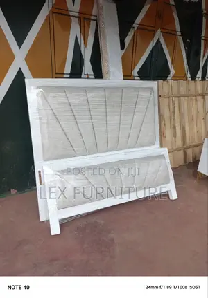 Modern Chester Bed