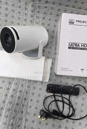 ADVANCE Android Projector Wifi Bluetooth Projector