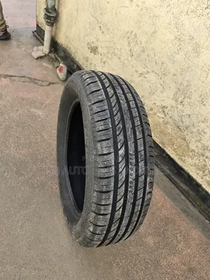 225/60r18 Vantage
