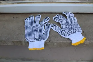 Cotton Dotted Gloves