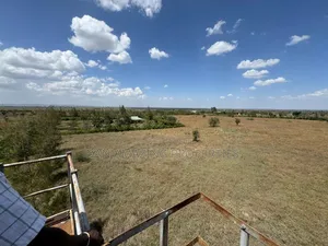 10 Acres in Kajiado Near Naisura International SCH for Sale