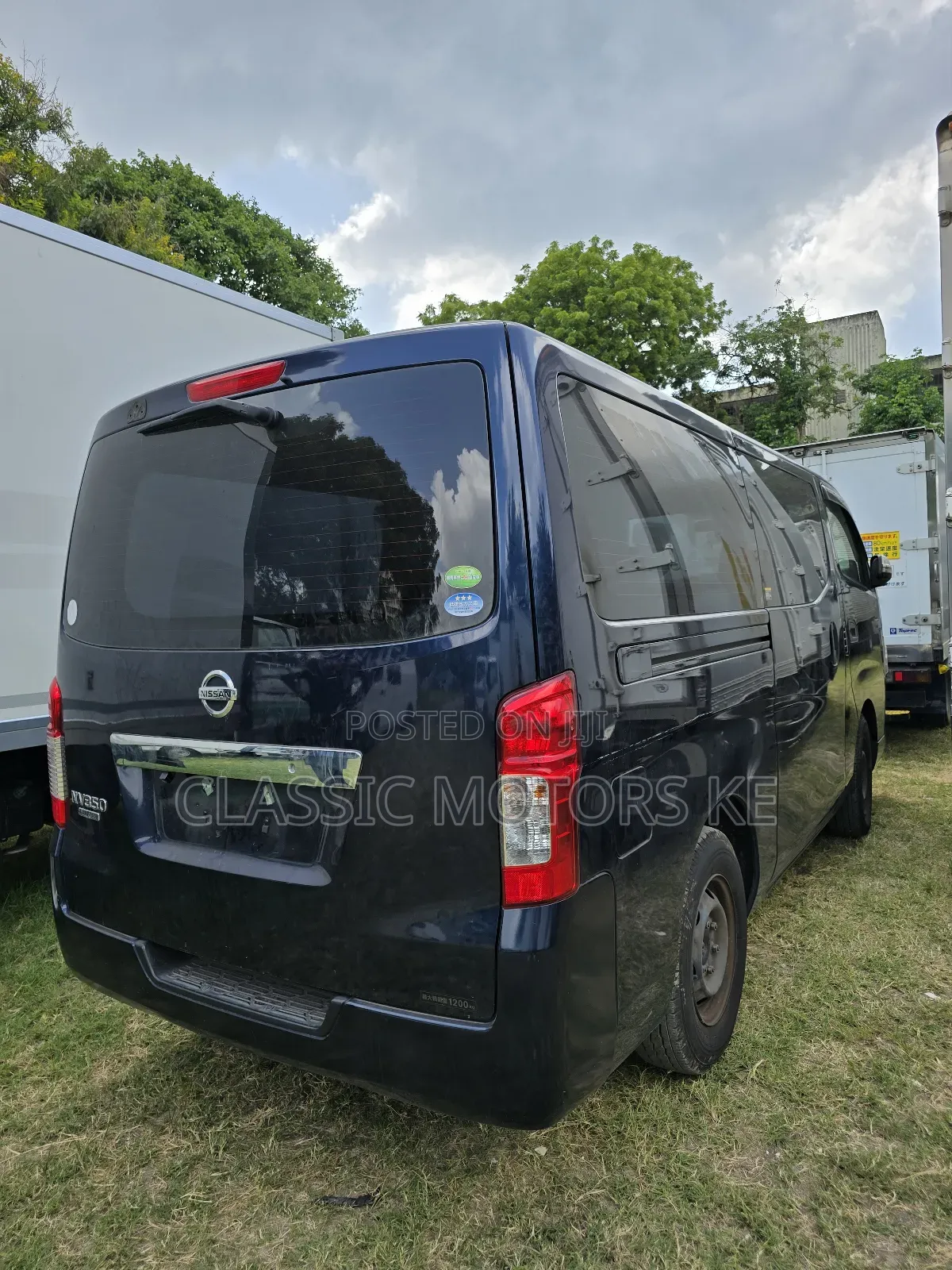 Nissan Caravan (Urvan) 2018 Blue