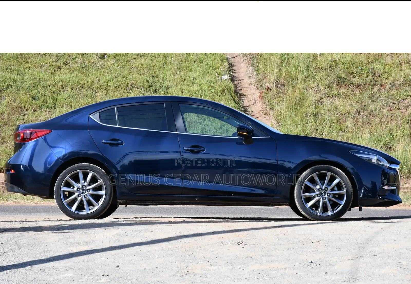 Mazda Axela 2017 Blue