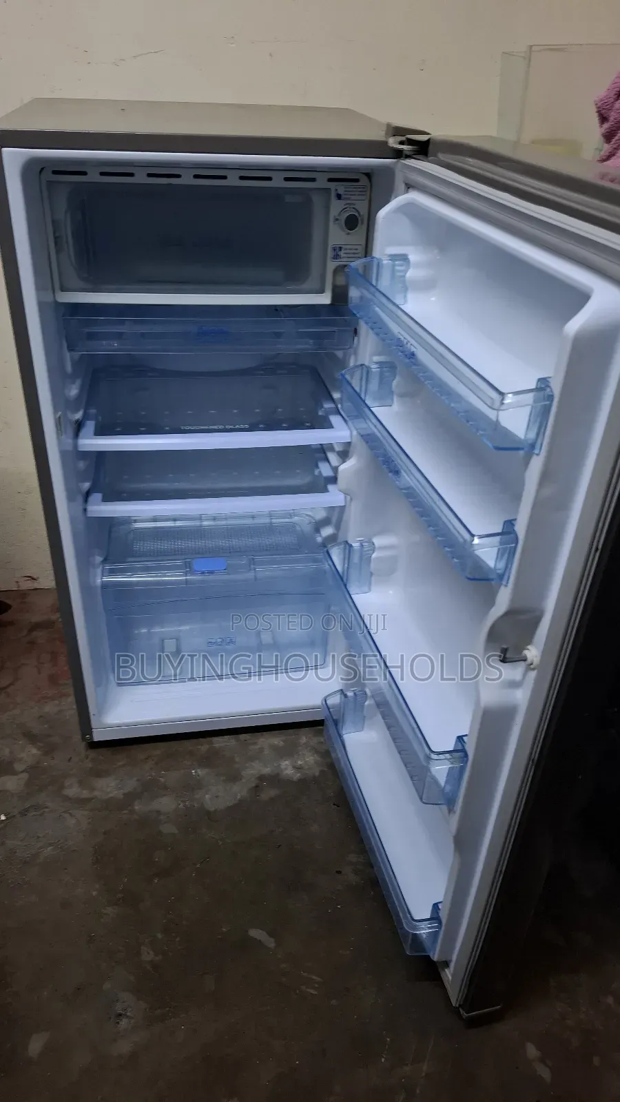 Von 190L Fridge