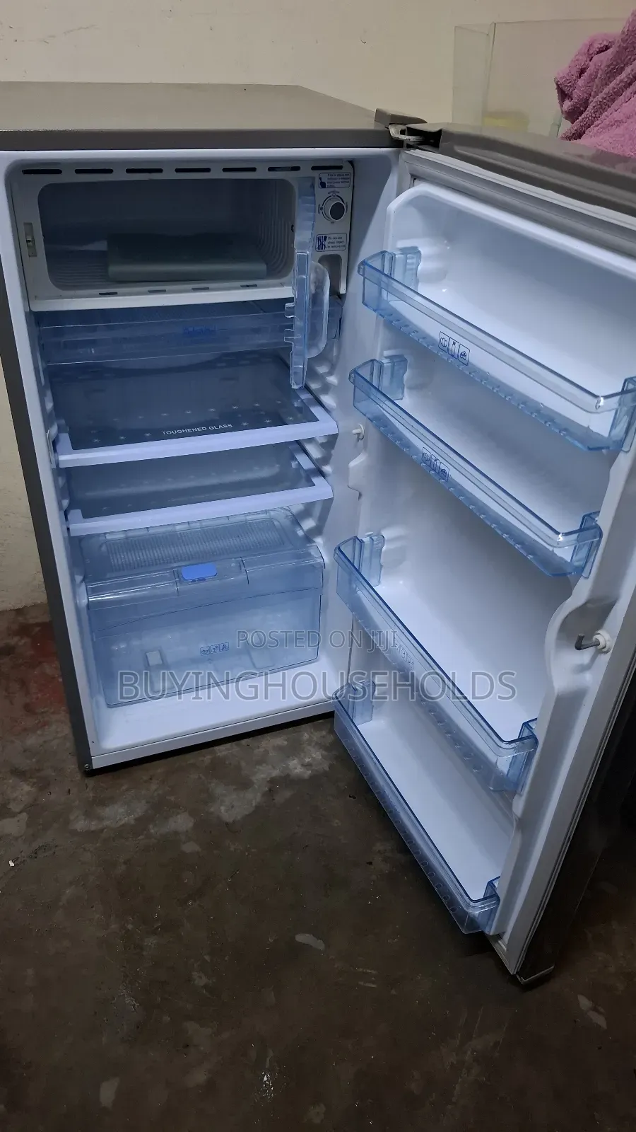 Von 190L Fridge