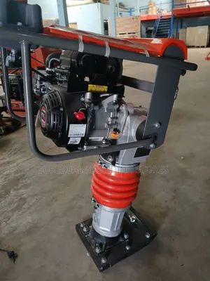 Tamping Rammer Compactor ; Petrol Engine