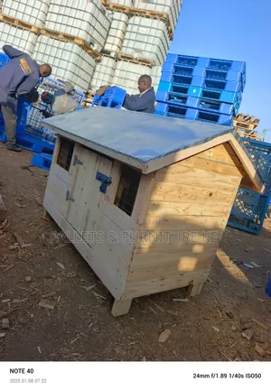 The Pallet Bark Box