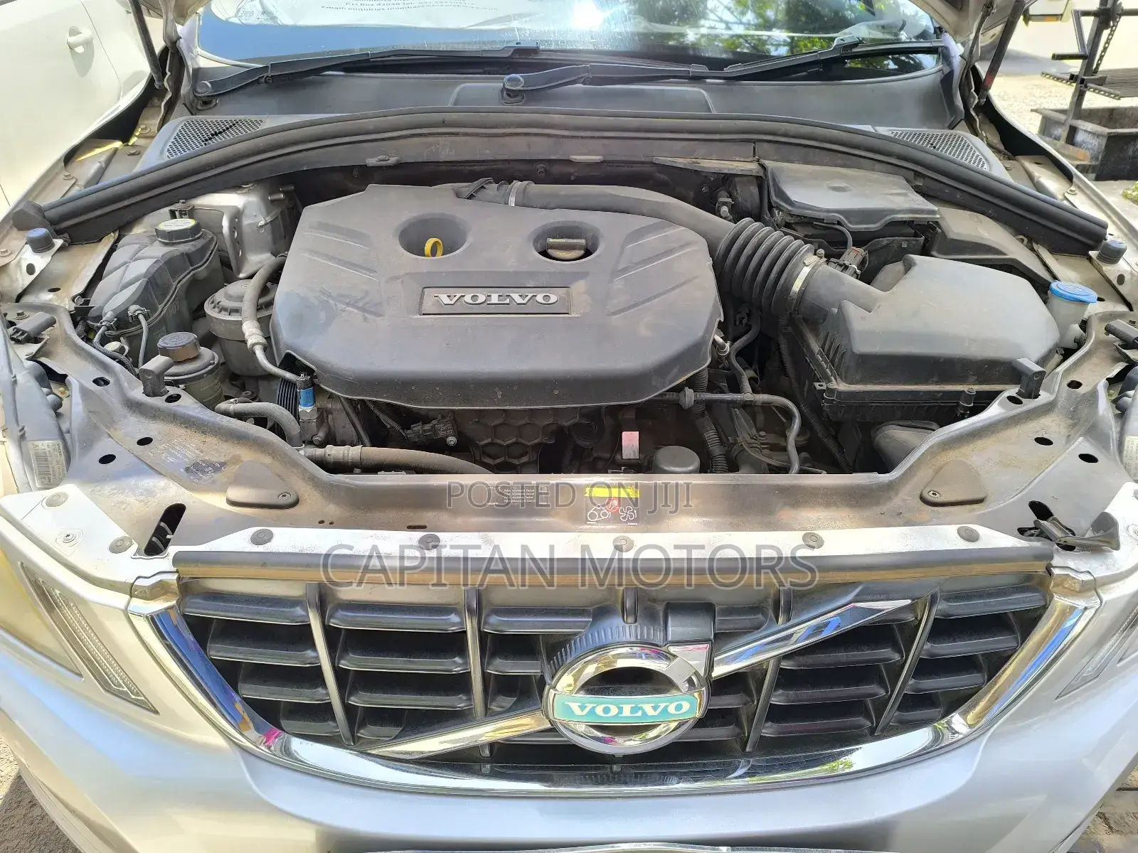 Volvo XC60 2012 Silver