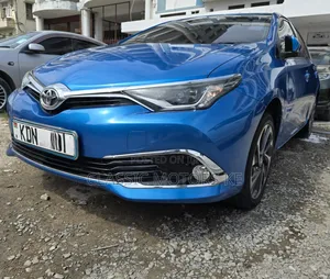 Toyota Auris 2017 Blue